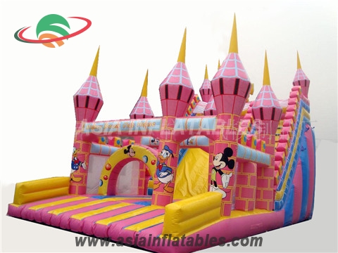 Latest Inflatable Jumping Bouncer with Playground for Children